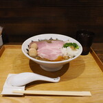 NIBOSHI MANIA - ベニズワイガニ・ニボプレッソ着丼