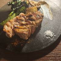 スパイスマリネした豚肩ロース肉のグリル　～ルバーブとスパイスのモスタルダ～