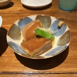 恩納つばき - 島豚ラフテー