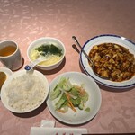 杏花楼 - 麻婆豆腐ランチ