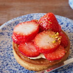 laika - 苺のタルト（800円）