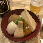 四季の味 ふじ芳 - おばんざい盛り：筍、南瓜、里芋、大根、厚揚げ