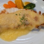 キッチン ブルー グローブ - 正面から、焼きりんごとレモンのソースは鮮やか色