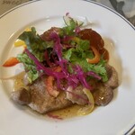 ビストロ アオキ - コンビネーションランチ980円　※マグロのカツレツトマトソース&豚肉のガーリックソース