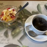 ビストロ アオキ - コーヒーは、セルフで。