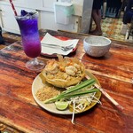 Pad Thai Kratong Thong by ama - 