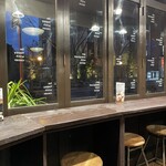 tabi CACAO - 道路に面したカウンターも良き