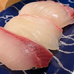 廻し鮨 新鮮や - 活魚三昧(はまち・たい・カンパチ)