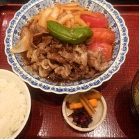 京橋 婆娑羅 - 黒毛和牛しぐれ煮 トマトすき焼き仕立て