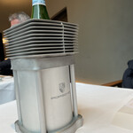 ザ モメンタム バイ ポルシェ - 