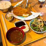 庵狐 - アジフライ定食（1380円）