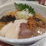 みなとや - 牛骨醬油ラーメン