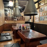 焼肉の鉄人ひなた - 店内