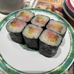 すし清次郎  - トロたく巻き242円