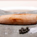 御料理 盈月 - 2024.12 静岡産麻機（あさはた）蓮根 新潟村上産塩の花 沖縄産生黒胡椒