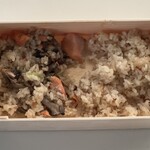 おにく 花柳 - お土産の松葉蟹ご飯と秋鮭ご飯