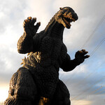 あじのや - 近くの「くりはま花の国」にて③ 山頂のゴジラのすべり台(下ﾅﾒ)