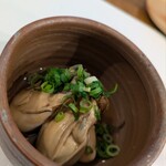 BISTRO Vie - 牡蠣のお料理！これまた、色んなこだわりの詰まった一品！