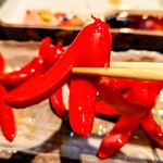 居酒屋 味平 - 焼きウインナー②（赤いタコ星人確保❗）