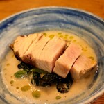 Seminare Karuizawa - Buri – The pickled mustard greens enhance the flavor pairing with the buri, making it delicious.