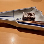 銀座 しのはら - ゆり根入り黒糖葛焼き