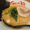 横浜家系ラーメン 吟家 - 醤油ラーメン(880円)麺の固さなど全部普通です。
