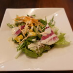 オーランデ・ヴー - セットのサラダ