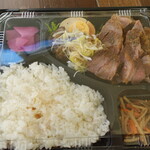 オーランデ・ヴー - 黒毛和牛ステーキ弁当