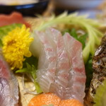 大正楼 - 真鯛、鯵、サザエのお造り