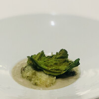 a.ligne - ②温前菜【菊芋、牡蠣】
                赤穂産サムライオイスターのリエット、オカノリ（=陸のり、冬葵）のチップス、新海苔のソース