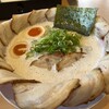 泡系しおとんこつラーメン べらしお 総本店