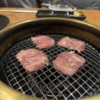 ホルモン焼肉 富や 栄店 - 