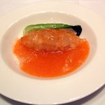 故宮 - ふぐとふかひれ入り海老すり身の蒸し物　とびうおの卵ソース