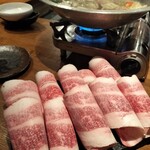 しゃぶしゃぶ すき焼き 食べ放題 和牛と豚 - 