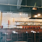 二十一味家 - 上の段の小瓶を数えたら、二十一個でした