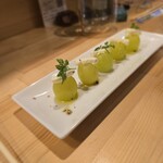 カジュアルフレンチBar 7FUKU - シャインマスカットとチーズ