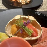かに匠 - ズワイ蟹姿盛り　雲丹いくら添え
