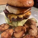 OVERWHELM HAMBURGER & BAR STAND - 