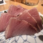 吟醸マグロ - 寒ぶりの塩タタキ！