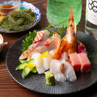 【こだわりは仕入れから】産直食材や市場で目利きした鮮魚を使用