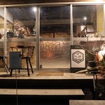 ワイズ カフェ - 