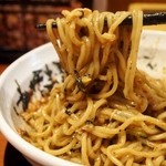 烈火 - 山形ひっぱり混ぜそば　麺にタレがよく絡みます