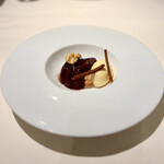 フランス料理 ル・クール - 洋梨のコンフォートバニラアイス添え