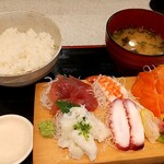 まぐろ亭 - 