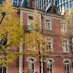 ラ ブティック ドゥ ジョエル・ロブション - ブリックスクエアの雰囲気が好きです。エシレも激混みでした。