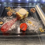 トシ・ヨロイヅカ 東京 - 