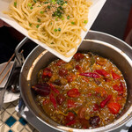 月世界 - 薬膳麻辣火鍋