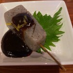 焼き鳥アポロ - 今月のお通しは味噌おでん。甘味噌ゆずがとても合っていました。