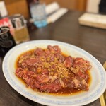 焼肉南大門 新国道店 - リンゴカルビ(タレ)