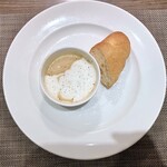 キャトルラパン - ひよこ豆のスープとパン